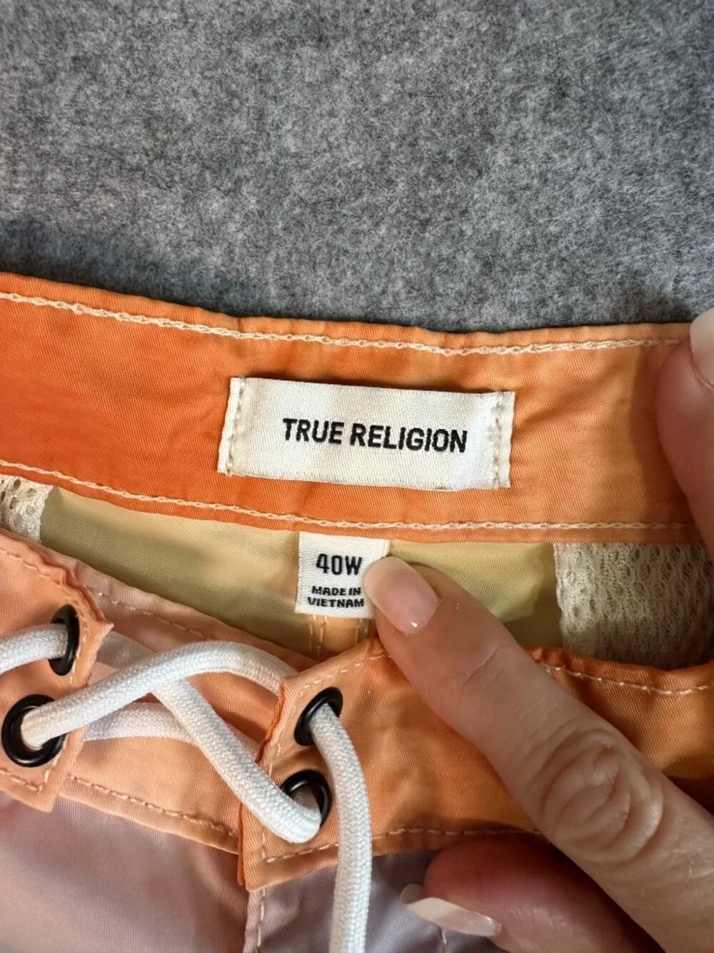 True Religion Men’s Tie Dye Board Shorts Swim Trunks Size 40